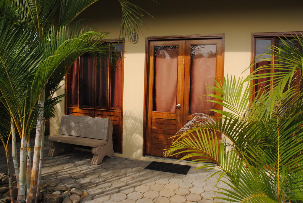 Soma Surf Resort Tola Exterior foto