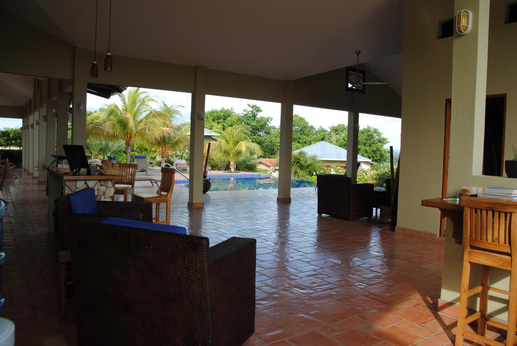 Soma Surf Resort Tola Exterior foto